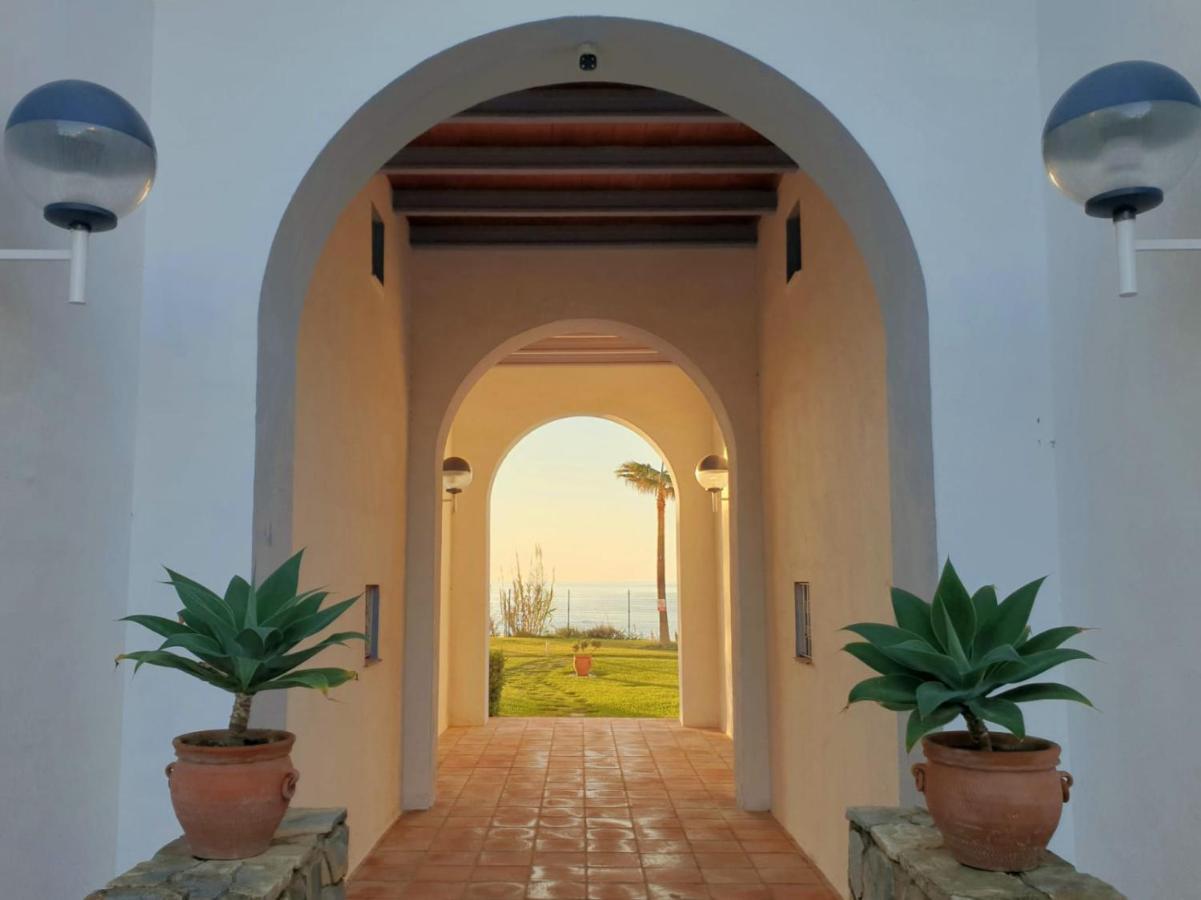 Casitamar Frontline Beach House Rental Casares Costa Near Estepona Bahia de Casares Kültér fotó